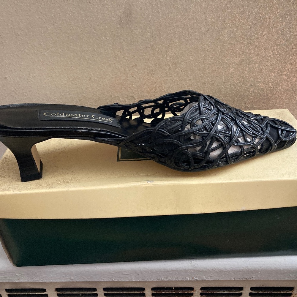 Shoe